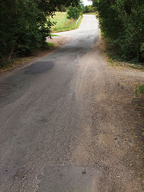 image/landevej_med_huller-450.jpg