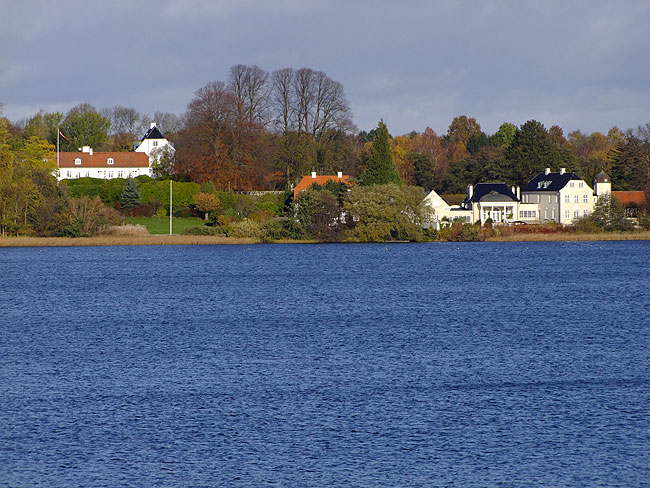 image/huse_ved_bagsvaerd_soe-4.jpg