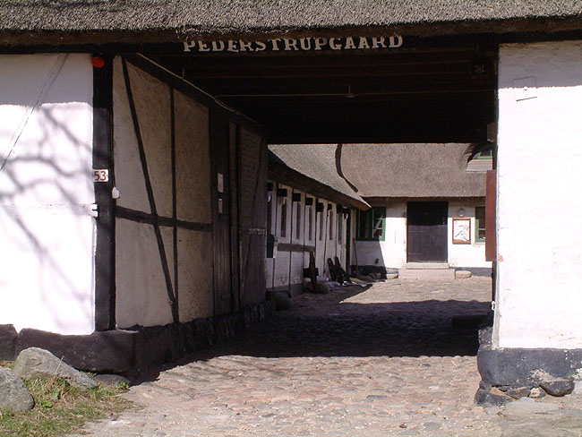 image/idyl_pederstrup-03.jpg
